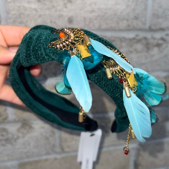 Brand new headband - Picture 6 of 8